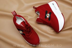 red sneaker for women
