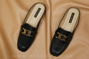 black sandal for women