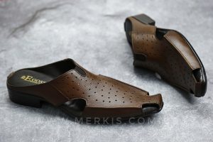 leather sandal for men