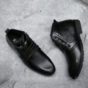 black boot for men