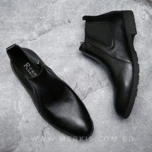 black boot for men