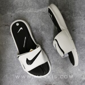 Nike slipper sandals