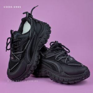 awesome black sneaker for women