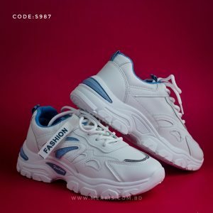 awesome white sneaker for women