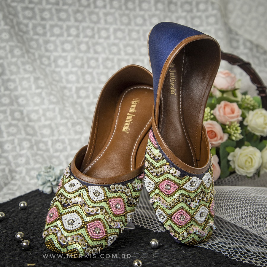 Pakistani jutti sandal for ladies | Buy now it from online shop Merkis