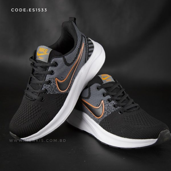 nike sports shoes price