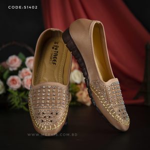 women loafer shoes price