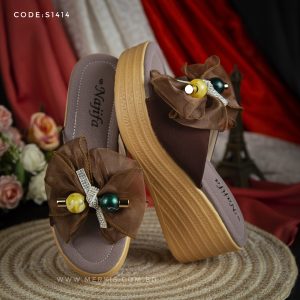 trendy stylish high heel for women
