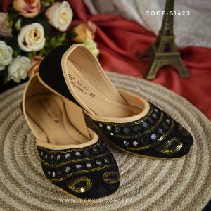 pakistani jutti sandal for women