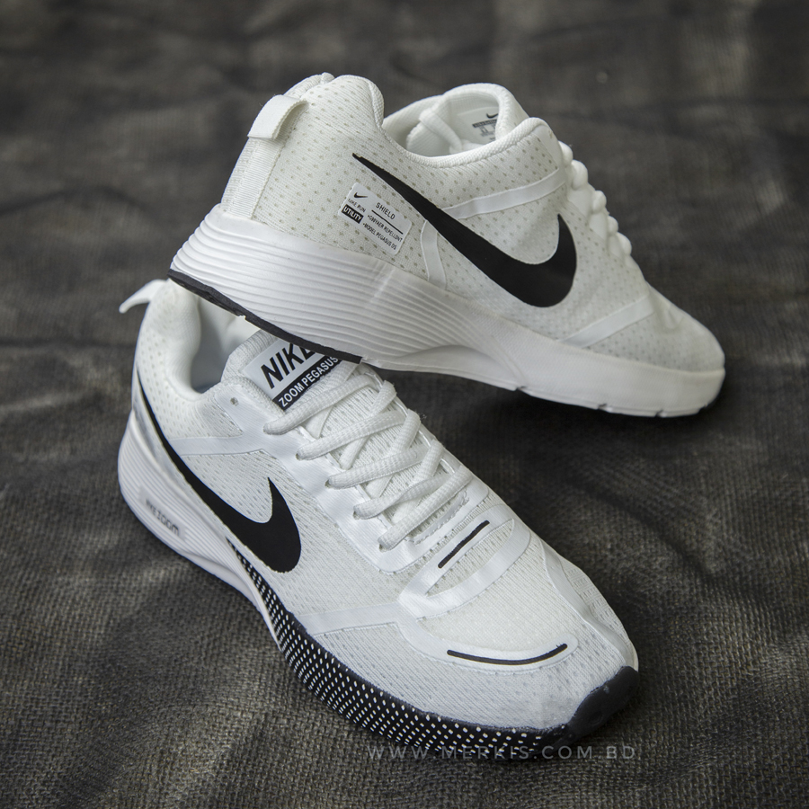 Shop 8 of the Best White Nike Sneakers of 2022 Here