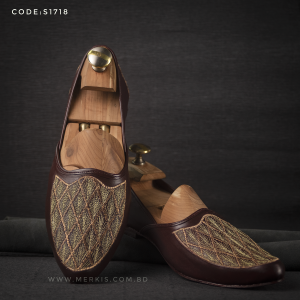 stylish leather nagra sandal