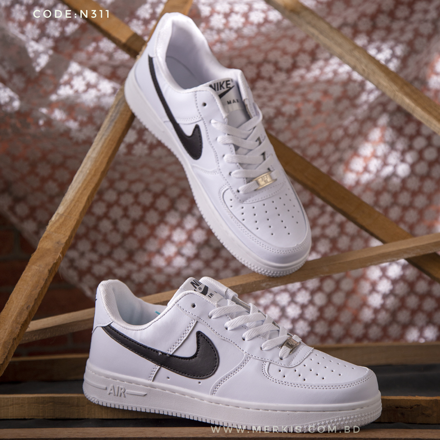 Nike Air Force 1 Sneakers: Style and Comfort Combined
