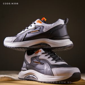 Sports shoes for walking