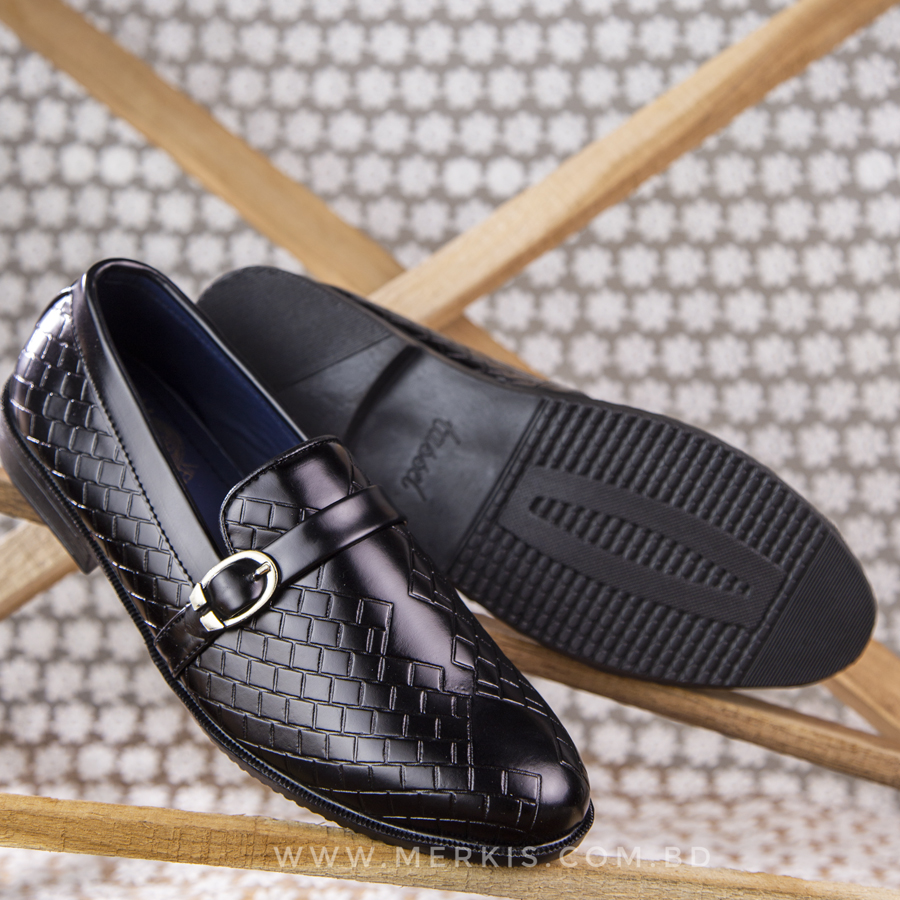 Classic Tassel Loafer for Men - Timeless Elegance and Style