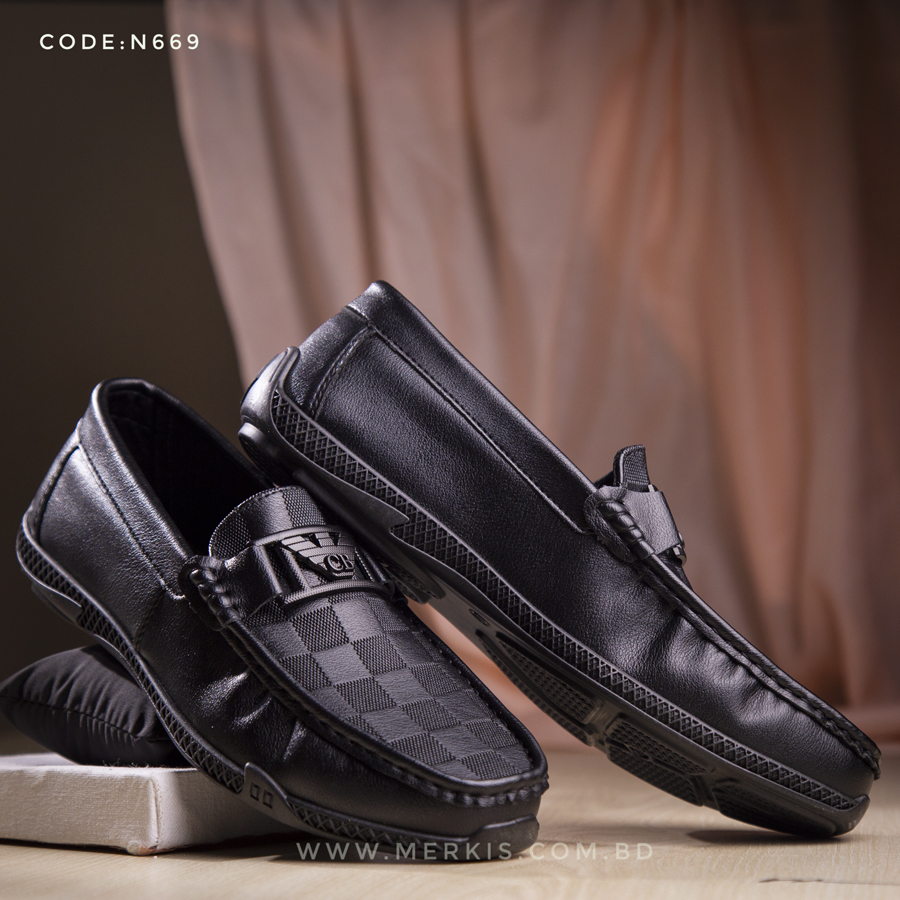 Stylish Loafer Trends That Will Make You Stand Out | Merkis