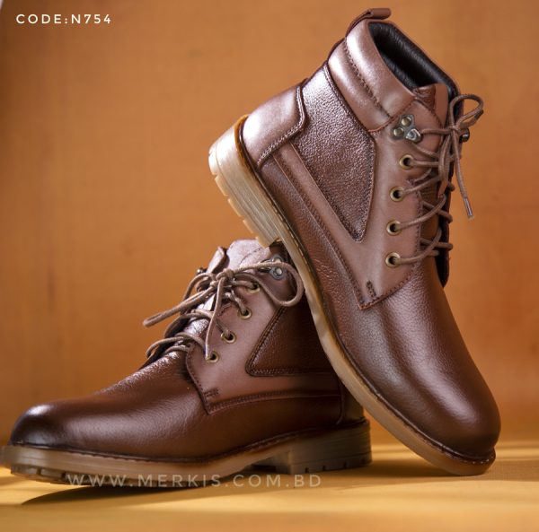 Chocolate boots for men