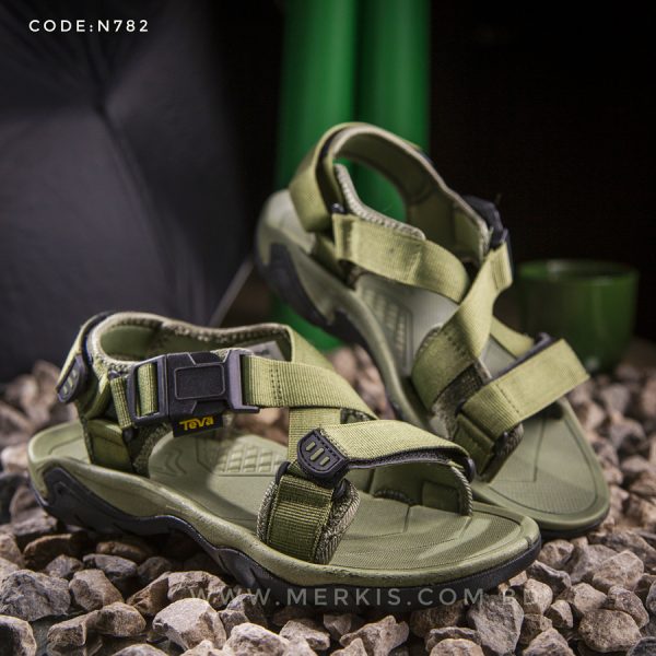 mens sports sandals for sale
