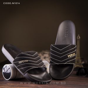 black trendy slide slipper
