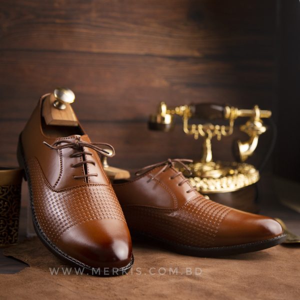Fashionable formal shoes