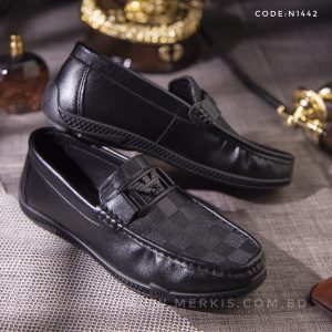 black armani casual shoes