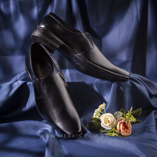 modern black formal shoes