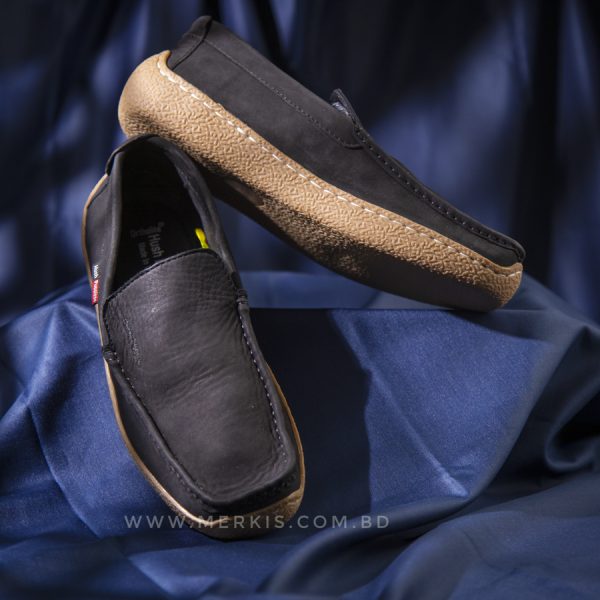 comfortable casual shoes