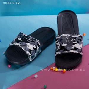 trendy nike slides slipper