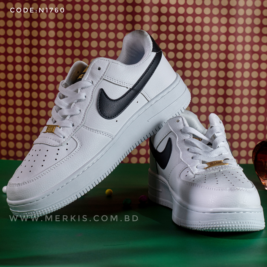 Buy White & Blue Casual Shoes for Men by NIKE Online | Ajio.com