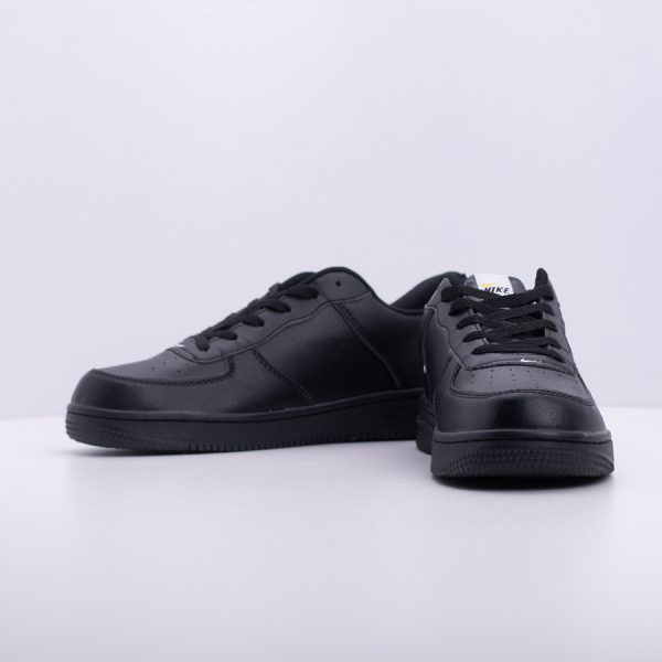 new black sneakers for men