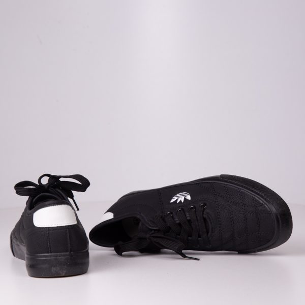 mens adidas black sneakers