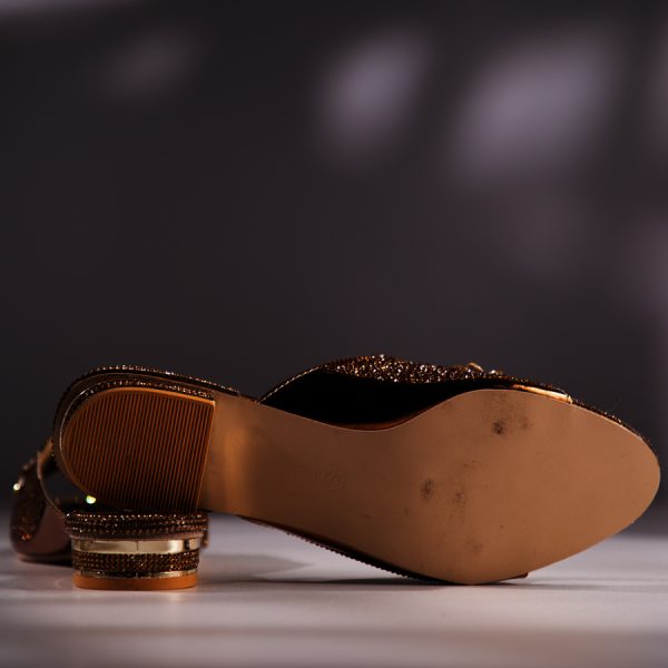buy low heel sandal for women
