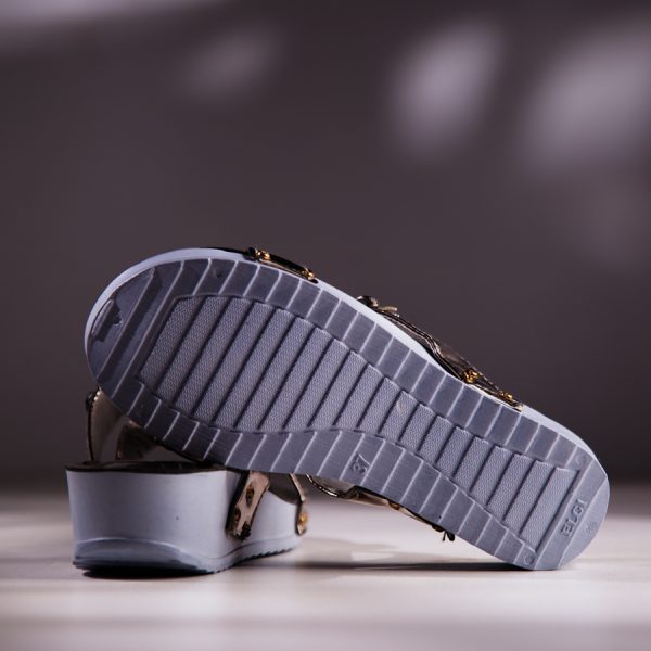 bd buy low heel sandal for women