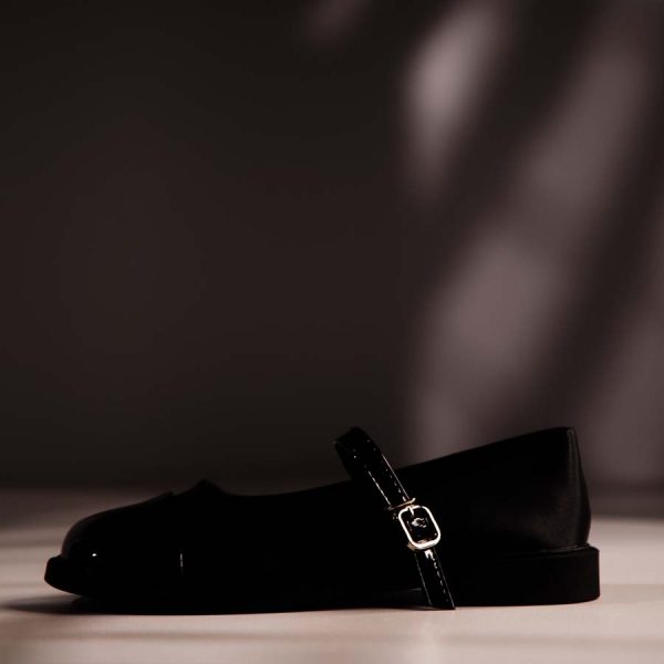 trendy black shoes for women bd