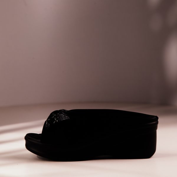 high heel black sandal for women