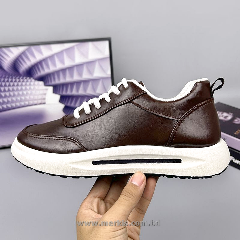 Lightweight Sneakers in BD