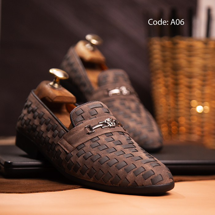 Luxurious Tassel Loafer